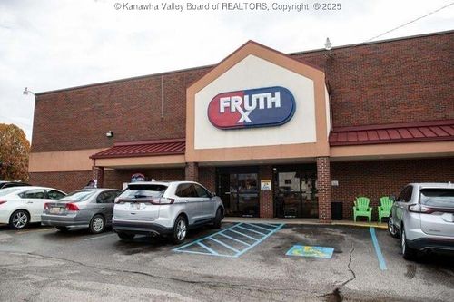 2501 Jackson Ave, Point Pleasant, WV, 25550-2035 | Card Image