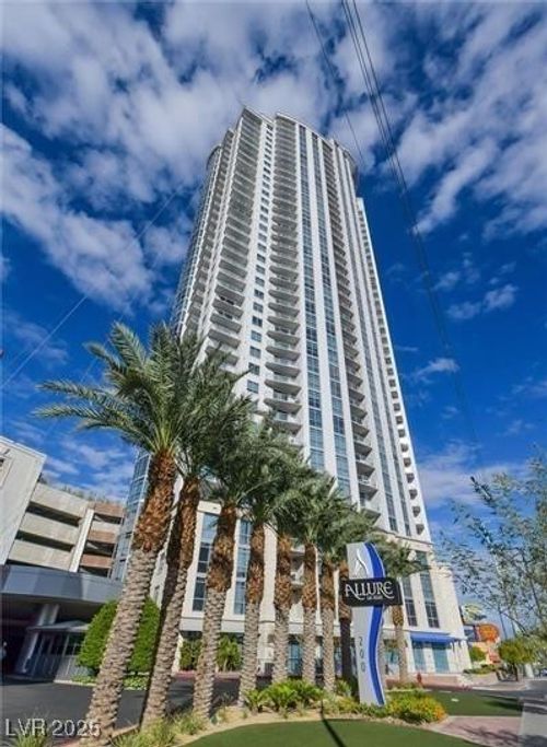 2710-200 W Sahara Ave, Las Vegas, NV, 89102-5002 | Card Image