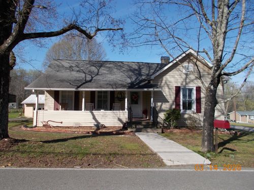 335 Hotwater Rd, Soddy Daisy, TN, 37379-6706 | Card Image