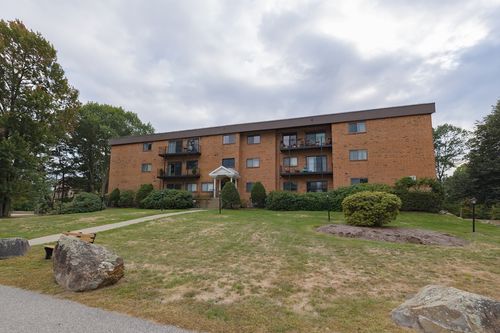 7-181 Littleton Rd, Chelmsford, MA, 01824-2634 | Card Image