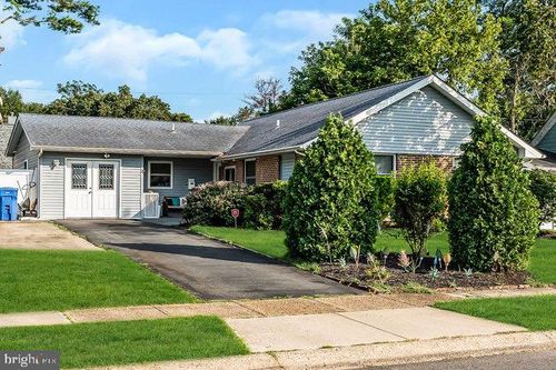 14 Buxmont Ln, WILLINGBORO, NJ, 08046-3913 | Card Image
