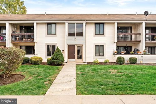 U7 Avon Dr, East Windsor, NJ, 08520-5659 | Card Image