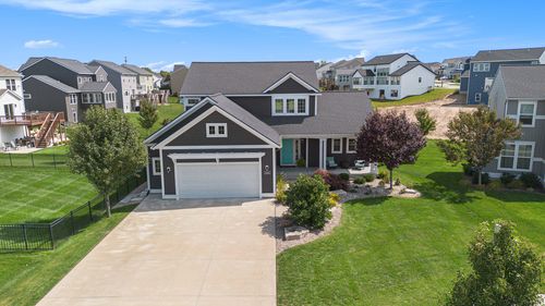 8184 Dreamfield Ct, Byron Center, MI, 49315-9556 | Card Image
