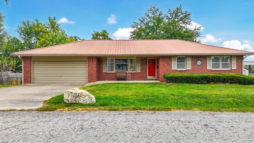 104 N Elm St, AUXVASSE, MO, 65231-1649 | Card Image