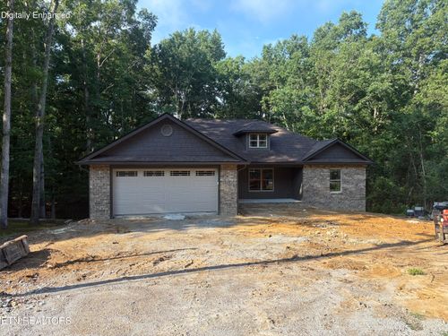 212 Lakeview Dr, Crossville, TN, 38558-7033 | Card Image