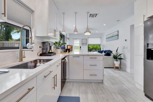 201 Se 7th St, Delray Beach, FL, 33483-4451 | Card Image