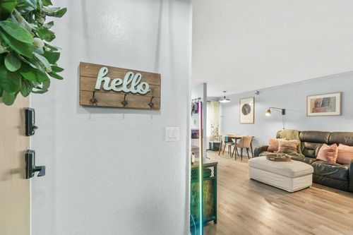 100-7504 Parkway Dr, La Mesa, CA, 91942-1763 | Card Image
