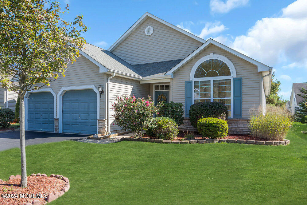 Enclave Blvd, Lakewood, NJ 08701