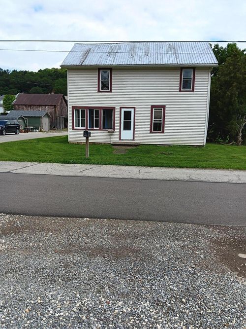 323 Galation St, Glenmont, OH, 44628-9502 | Card Image