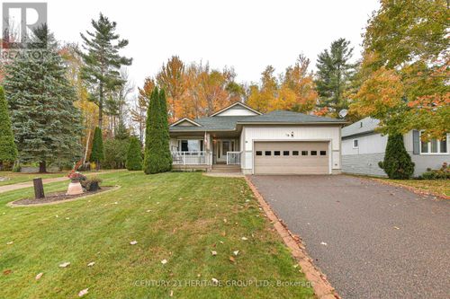 19 Springwood Cres, Gravenhurst, ON, P1P1Z1 | Card Image
