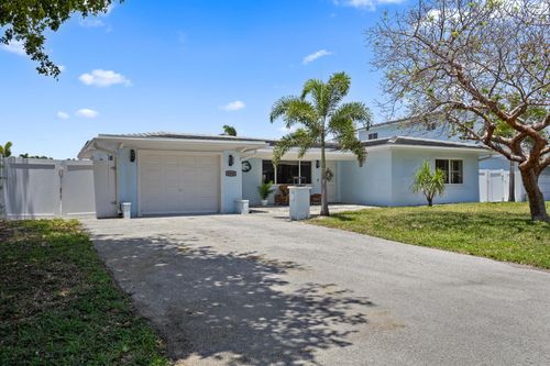 2333 Se 11th St, Pompano Beach, FL, 33062-7026 | Card Image