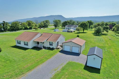 39 Summers Ln, New Market, VA, 22844-3645 | Card Image