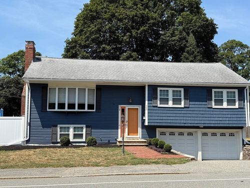 260 Grove St, Medford, MA, 02155-1435 | Card Image