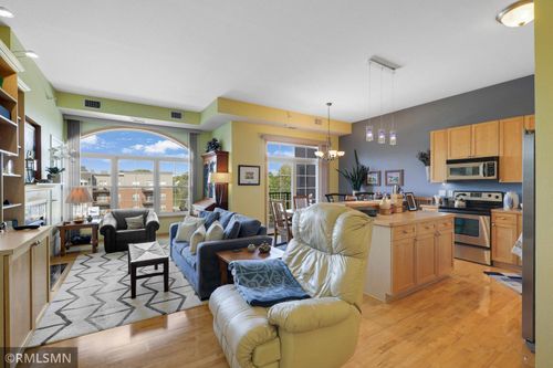 unit-411-1800 Graham Ave, Saint Paul, MN, 55116-3293 | Card Image