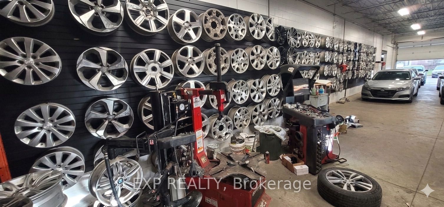 Commercial Sale in Toronto W05 4