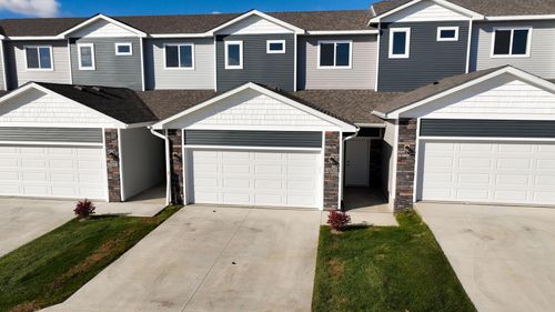 3005 Bracken Pl, Norwalk, IA, 50211 | Card Image