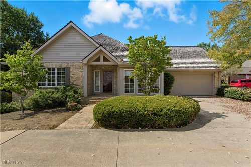 21 La Salle Ct Se, North Canton, OH, 44709-1194 | Card Image