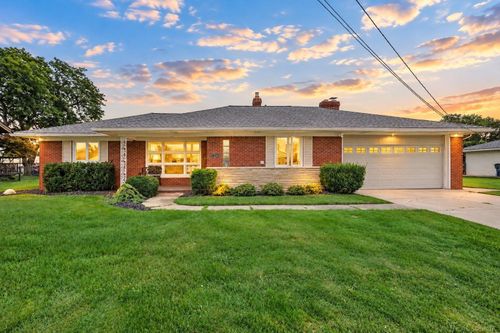 37894 Villa Mar Street, Harrison Charter Township, MI, 48045 | Card Image