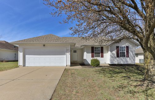 5467 Ridgeview Road, Pleasant Hope, MO, 65725 | Card Image