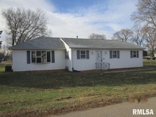 210 W Galena St, Spring Bay, IL, 61611-9127 | Card Image