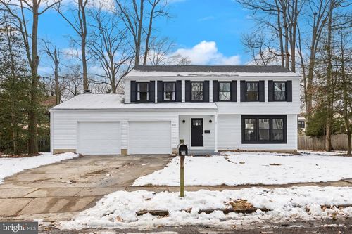 217 Glenview Ct, MARLTON, NJ, 08053-2415 | Card Image