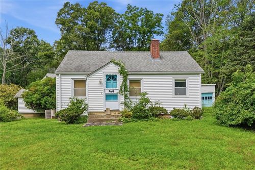 1639 S County Trl, East Greenwich, RI, 02818-1626 | Card Image