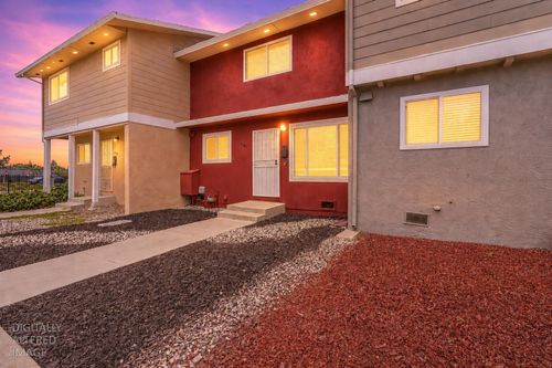 5983 Mack Road, Sacramento, CA, 95823 | Card Image