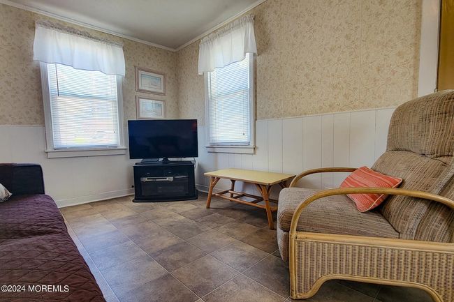 113 New Brunswick Ave, Home with 6 bedrooms, 3 bathrooms and null parking in Lavallette NJ | Image 22