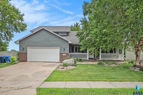 7000 S Hughes Ave, Sioux Falls, SD, 57108-5844 | Card Image