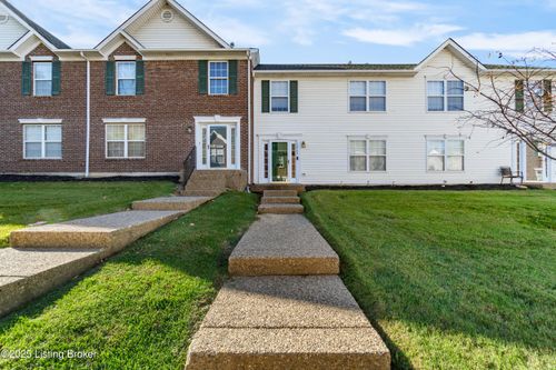 7903 Moss Green Way, Louisville, KY, 40291-6701 | Card Image
