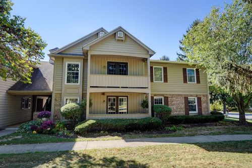 32 Wood Creek Dr, Pittsford, NY, 14534-4411 | Card Image