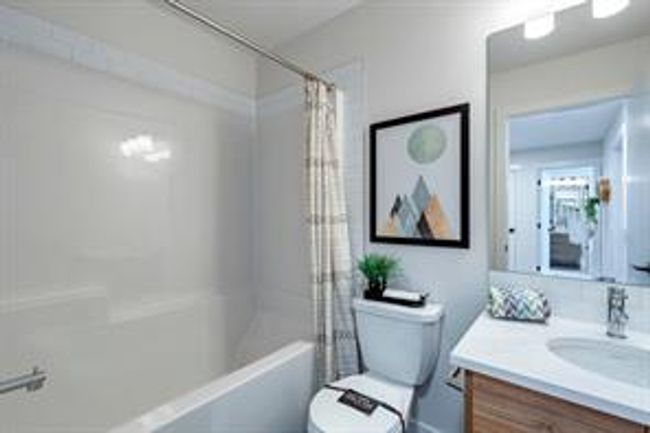 19617 45 St Se, Home with 3 bedrooms, 2 bathrooms and 1 parking in Calgary AB | Image 12