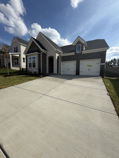 705 Delta Cir, Mount Juliet, TN, 37122-8807 | Card Image