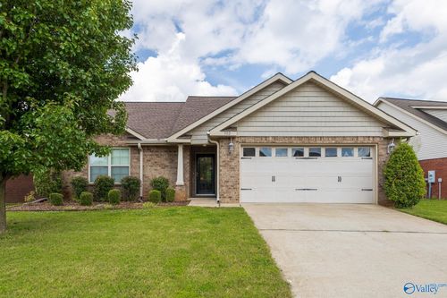 302 Saddlegate Dr Nw, Huntsville, AL, 35806-1681 | Card Image