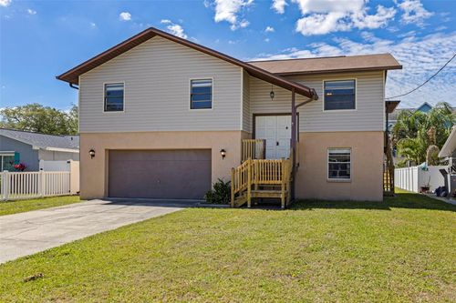 334 Crosswinds Dr, Palm Harbor, FL, 34683-1302 | Card Image