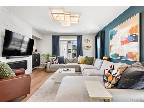 15020 Cast Pebble Cir, Parker, CO, 80134-4195 | Card Image