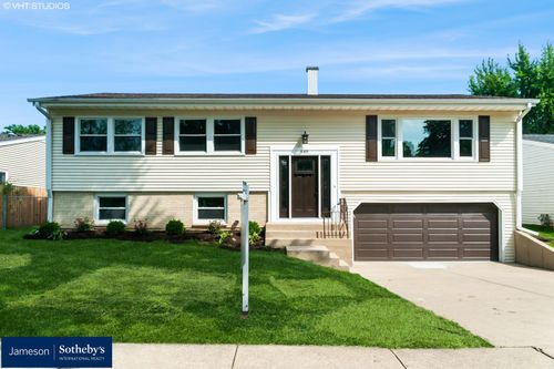 545 Estate Dr, Buffalo Grove, IL, 60089-3348 | Card Image
