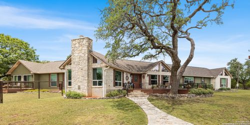210 Four Bears Trl, Kerrville, TX, 78028-7111 | Card Image