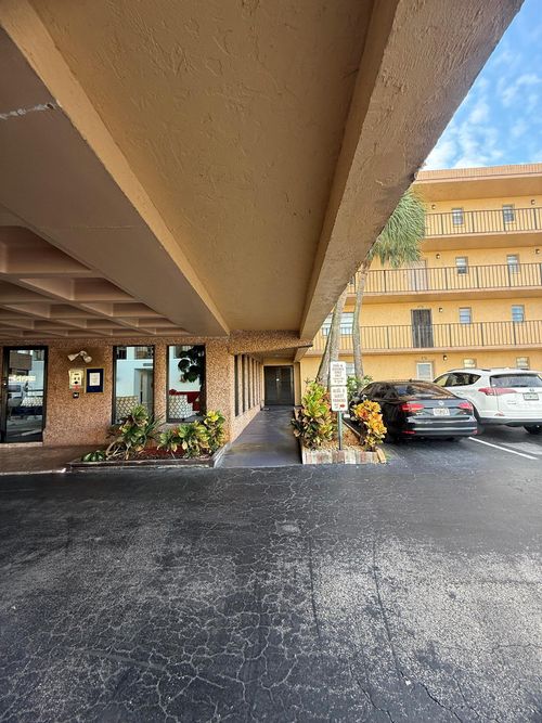 apt-122-9370 Sw 8th St, Boca Raton, FL, 33428-6845 | Card Image