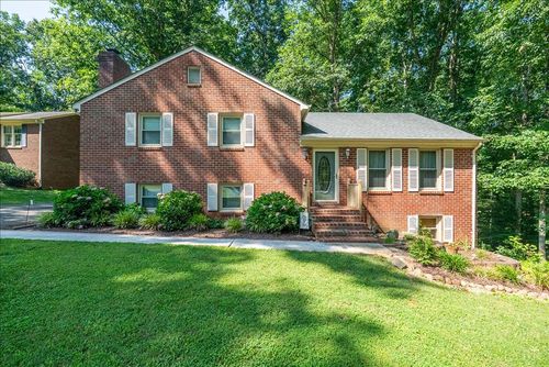 90 Catalpa Rd, Lynchburg, VA, 24502-5686 | Card Image