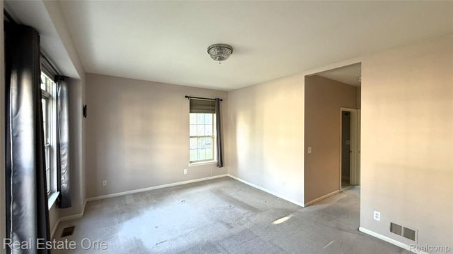 Master_Bedroom_2.jpg | Image 7