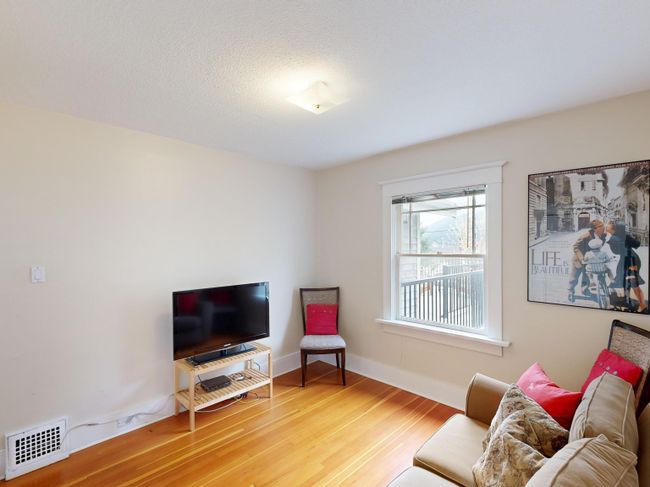 3493 Triumph Street, House other with 3 bedrooms, 2 bathrooms and 2 parking in Vancouver BC | Image 22