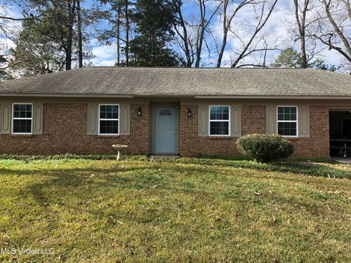 47 Woodgate Dr, Brandon, MS, 39042-2285 | Card Image