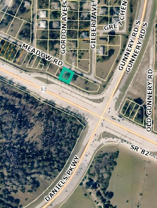 1114 Meadow Rd, LEHIGH ACRES, FL, 33973 | Card Image