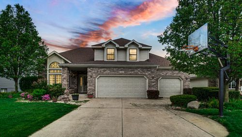 242 Golfview Dr, Schererville, IN, 46375-2040 | Card Image