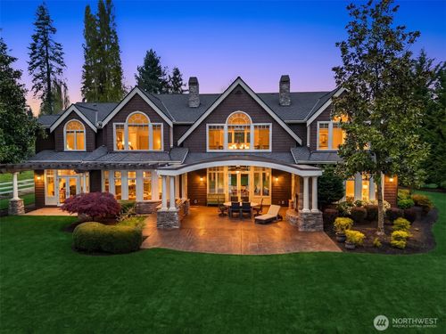 9 Diamond S Rnch, Bellevue, WA, 98004-2819 | Card Image