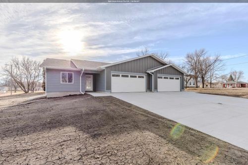 306 W 1st Street, Lake Park, IA, 51347 | Card Image