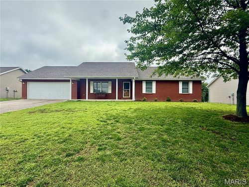 2212 Perryville Rd, Cape Girardeau, MO, 63701-2357 | Card Image