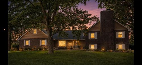 111 Elm St, Lathrop, MO, 64465-9570 | Card Image