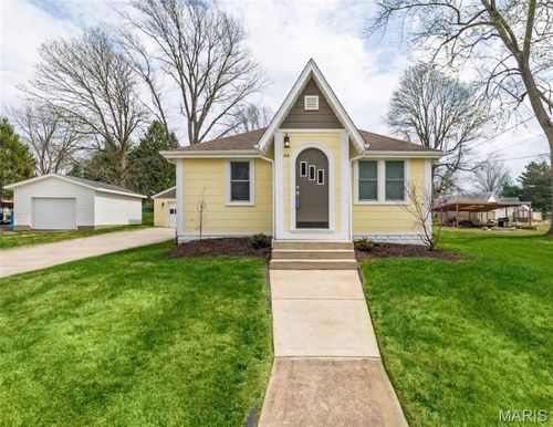 418 S Main St, Shiloh, IL, 62269-2967 | Card Image